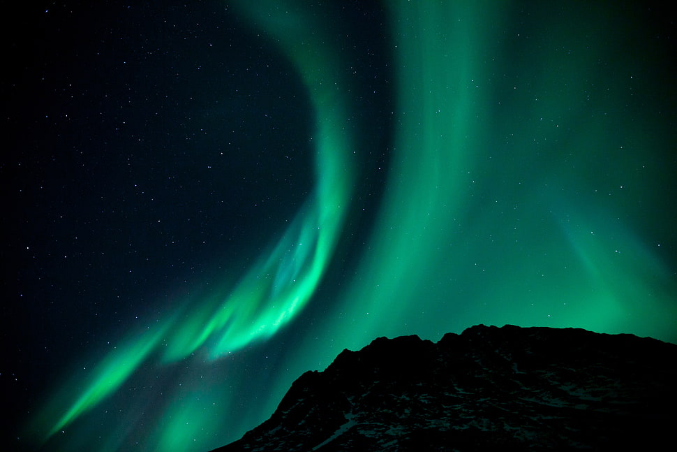 aurora borealis HD wallpaper